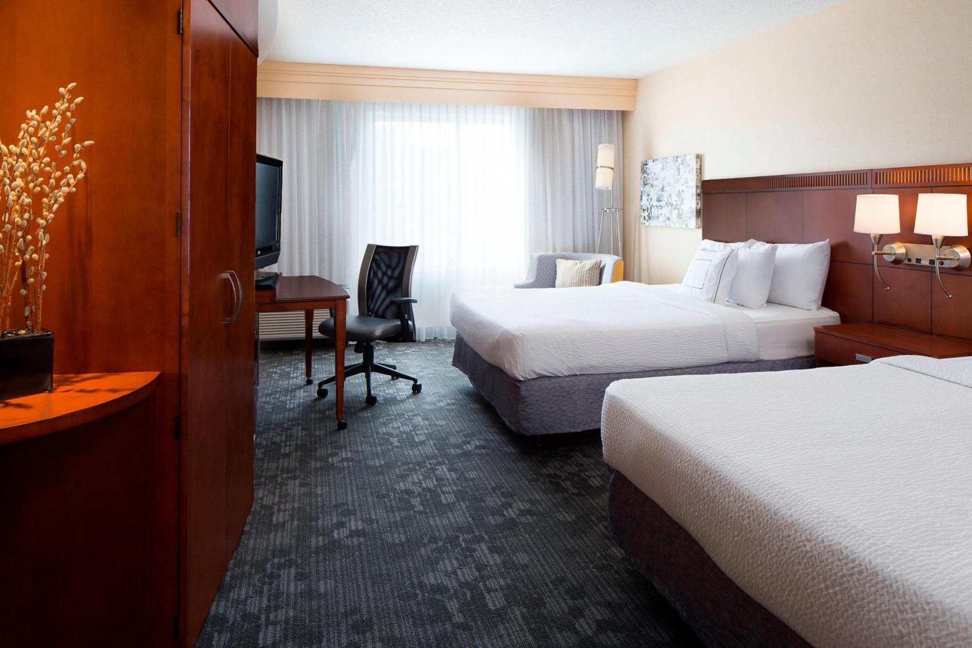 Courtyard Des Moines Ankeny Hotel Exterior foto