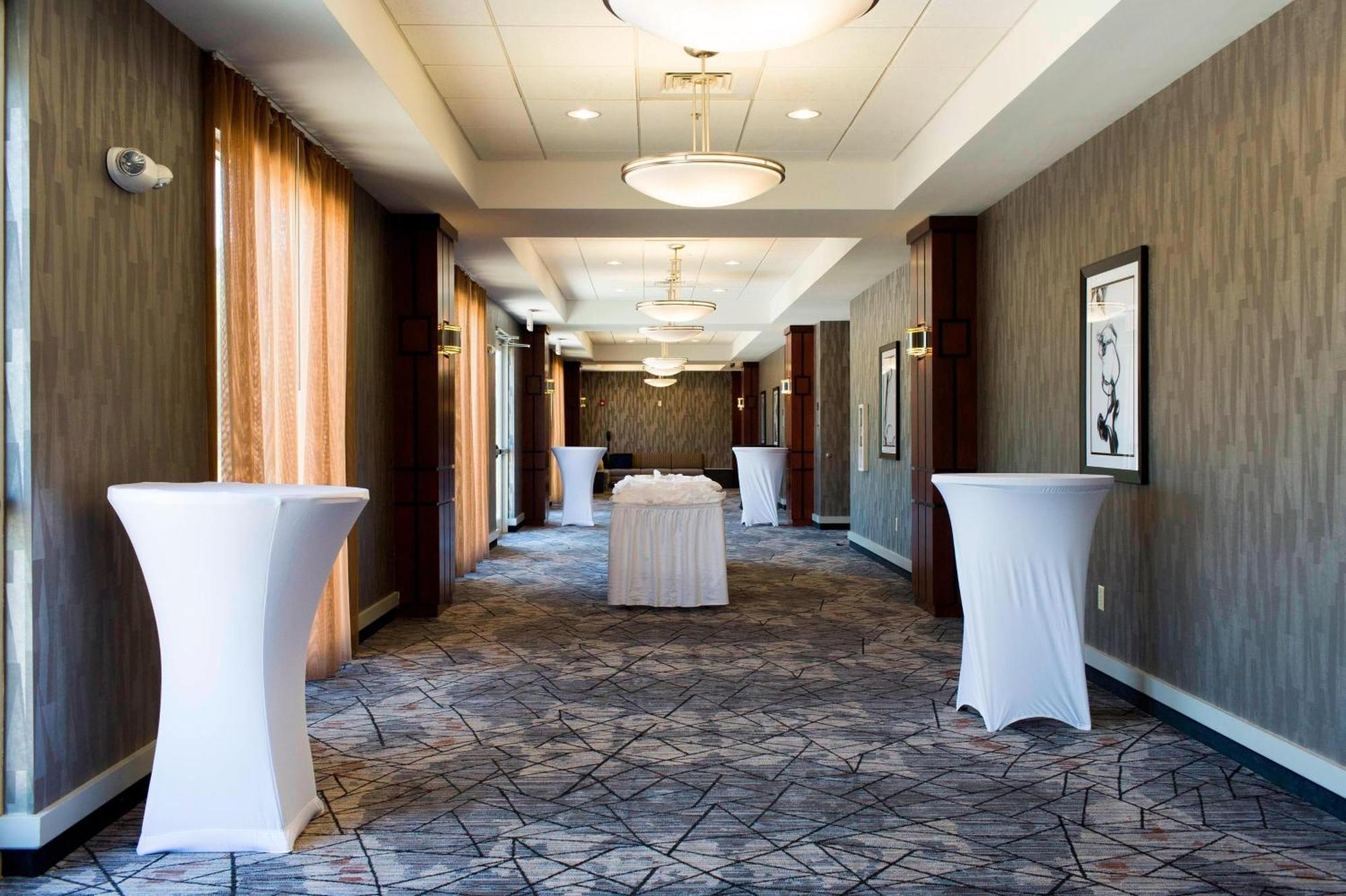 Courtyard Des Moines Ankeny Hotel Exterior foto